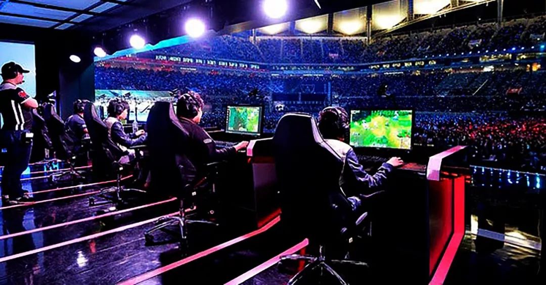 共同输出专 共同输出专